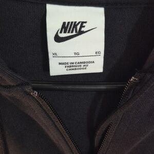 Nike Black Full-Zip Hoodie